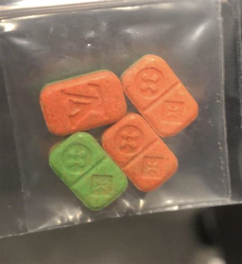 Question about blue louis vuitton pills i got : r/MDMA 